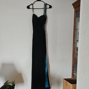 Betsy & Adam Black and Blue Ruched Slit Prom Dress